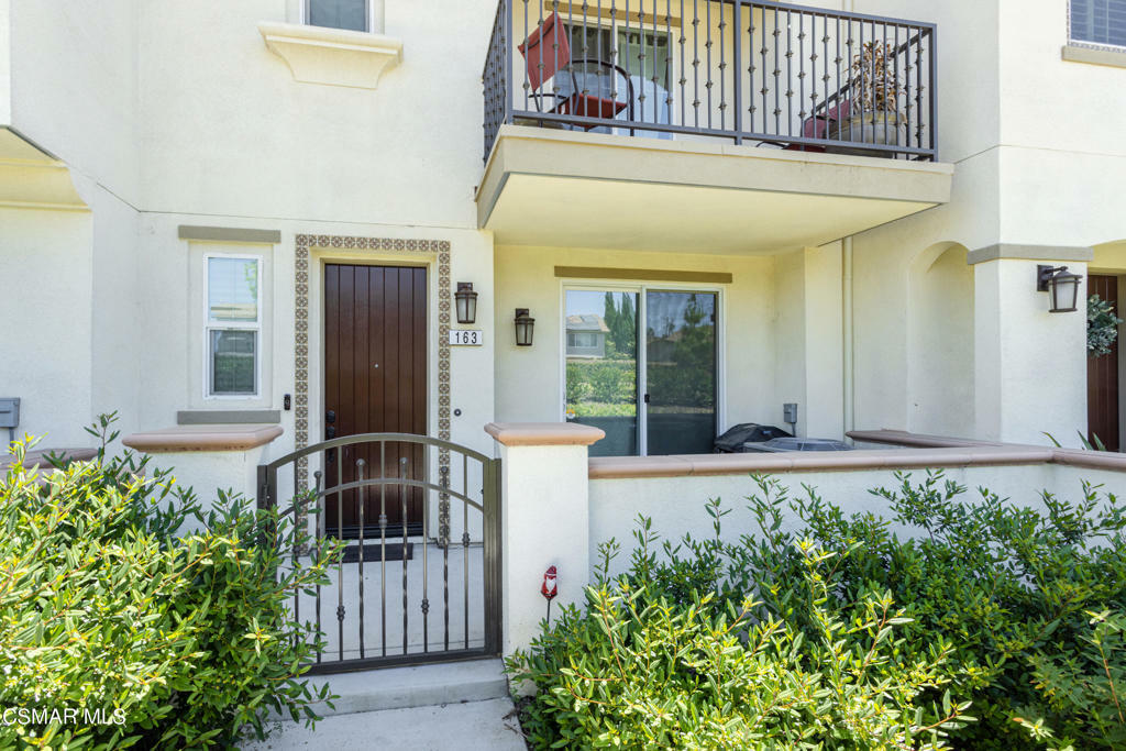 Property Photo:  163 Sawbuck Street  CA 93010 