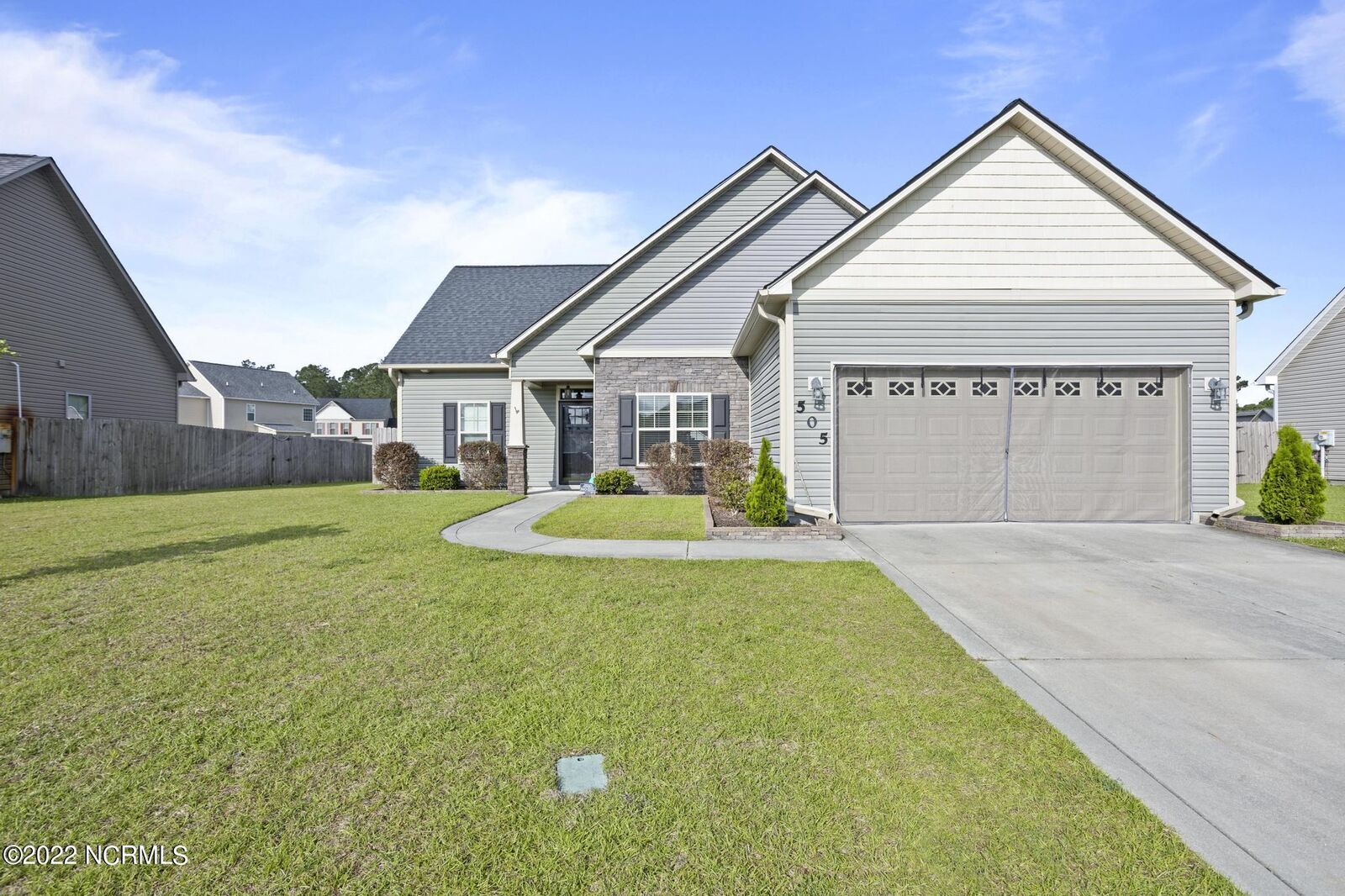 Property Photo:  505 Ashley Meadow Lane  NC 28546 