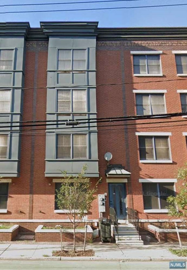 Property Photo:  306 Grand Street 2  NJ 07302 