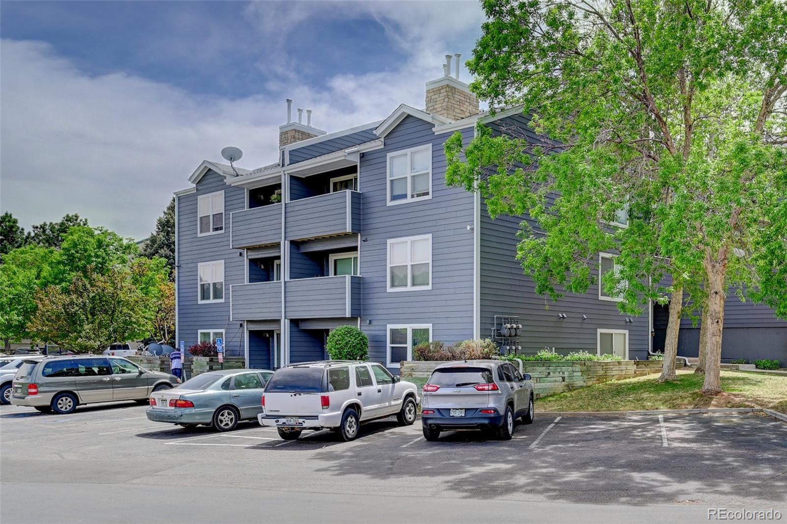 Property Photo: 407 S Memphis Way 303 CO 80017
