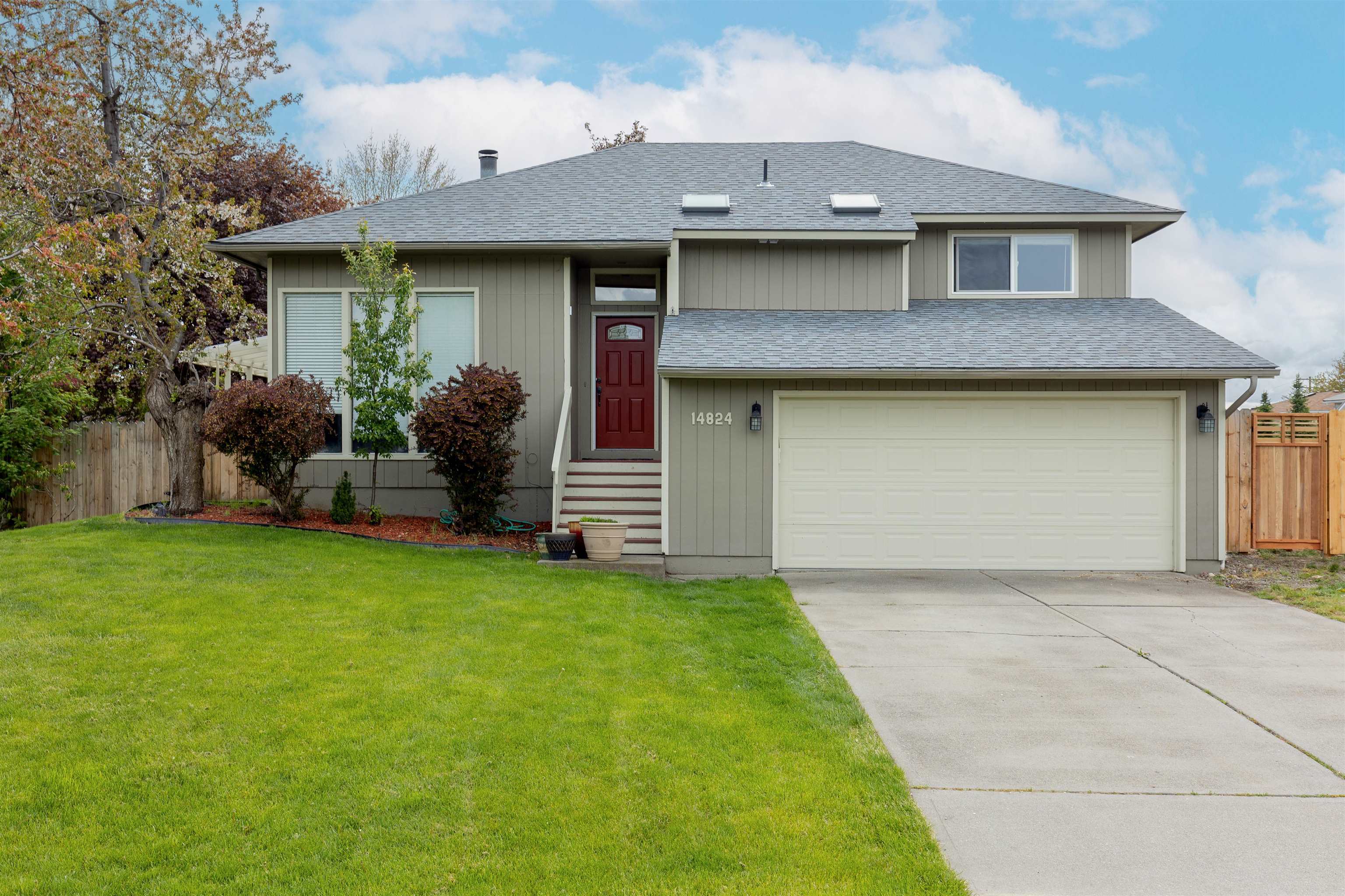 Property Photo:  14824 E Summerfield Ct  WA 99216 