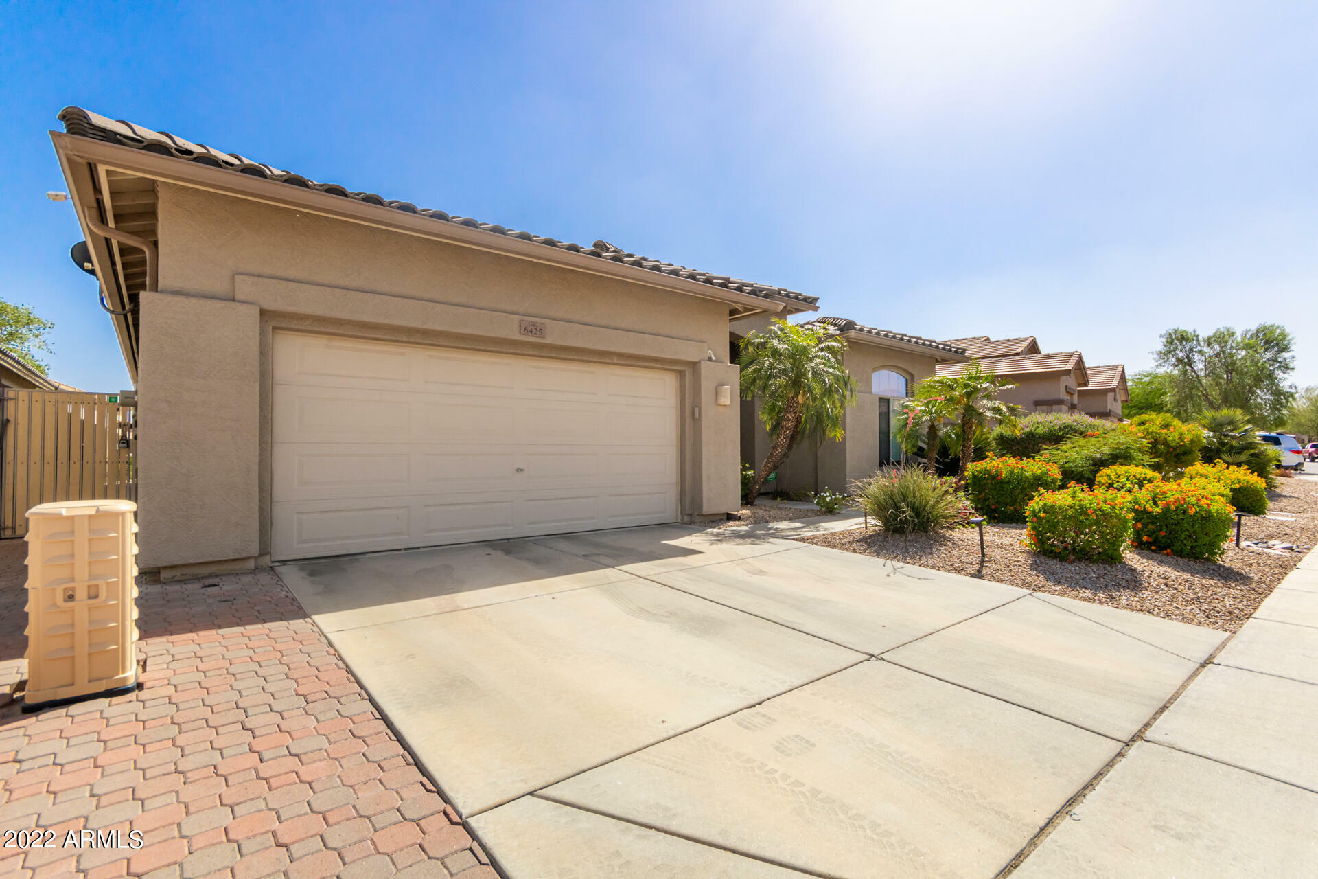 Property Photo: 6425 W Molly Lane AZ 85083