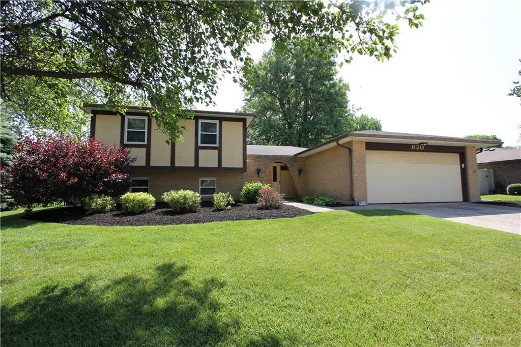 Property Photo:  930 Bright Avenue  OH 45377 