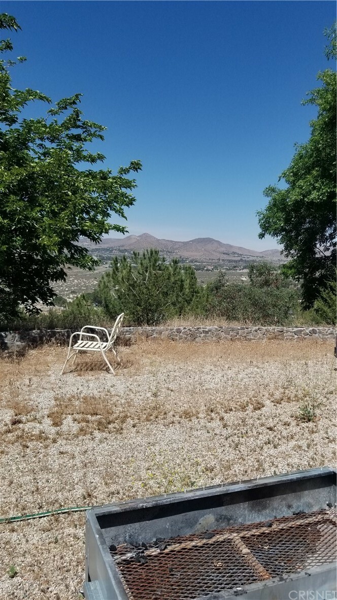 Property Photo:  31535 Indian Oak Road  CA 93510 