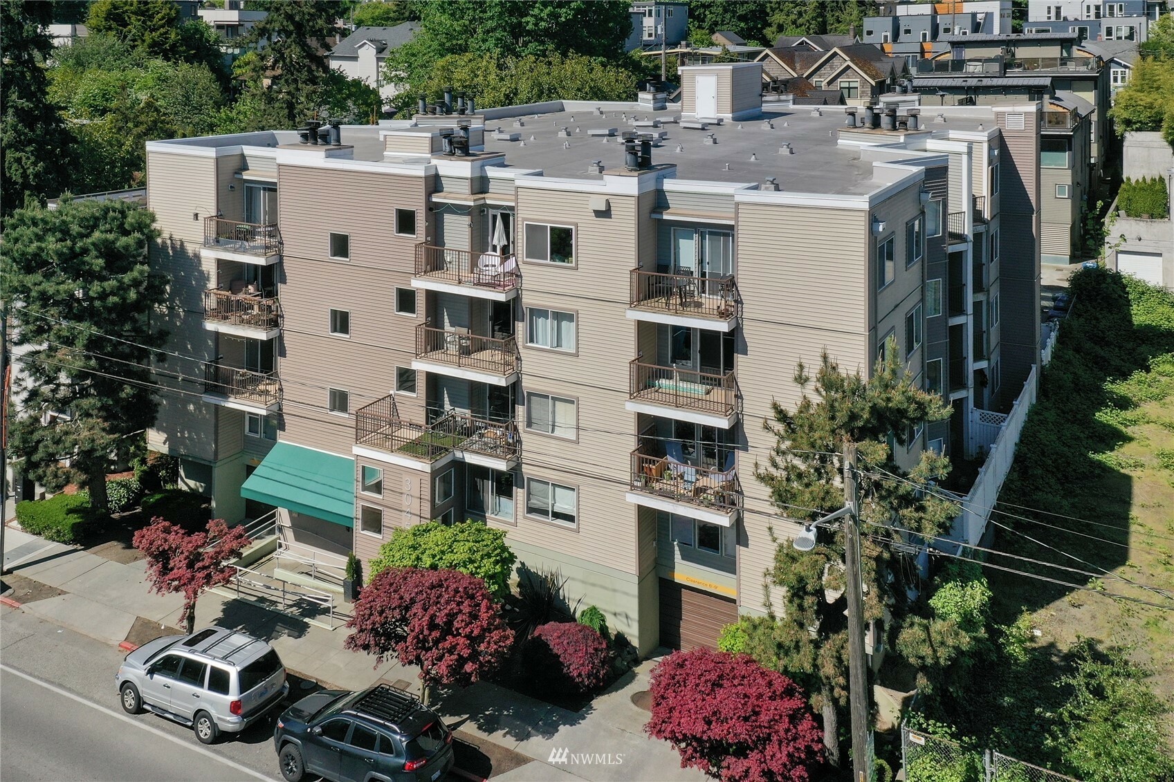 Property Photo: 3045 20th Avenue W 205 WA 98199