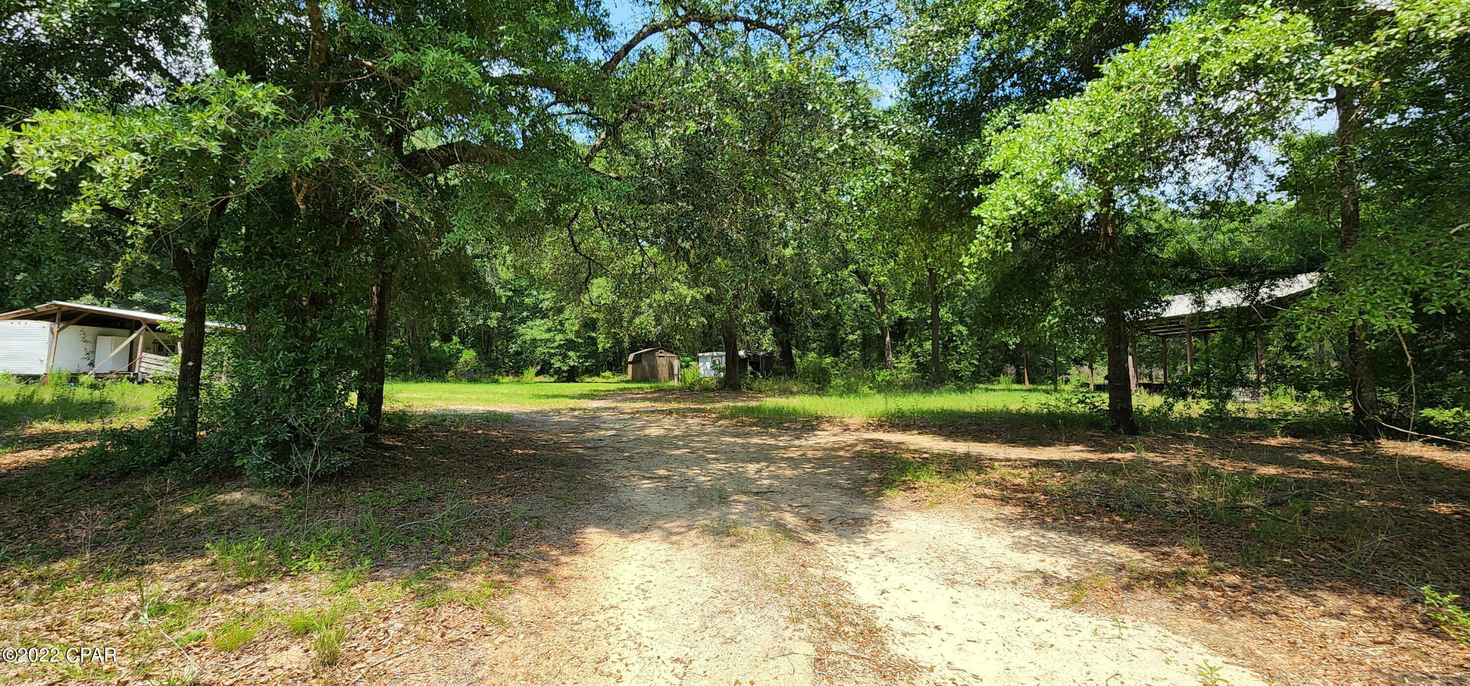 Property Photo: 1791 Valee Road FL 32455