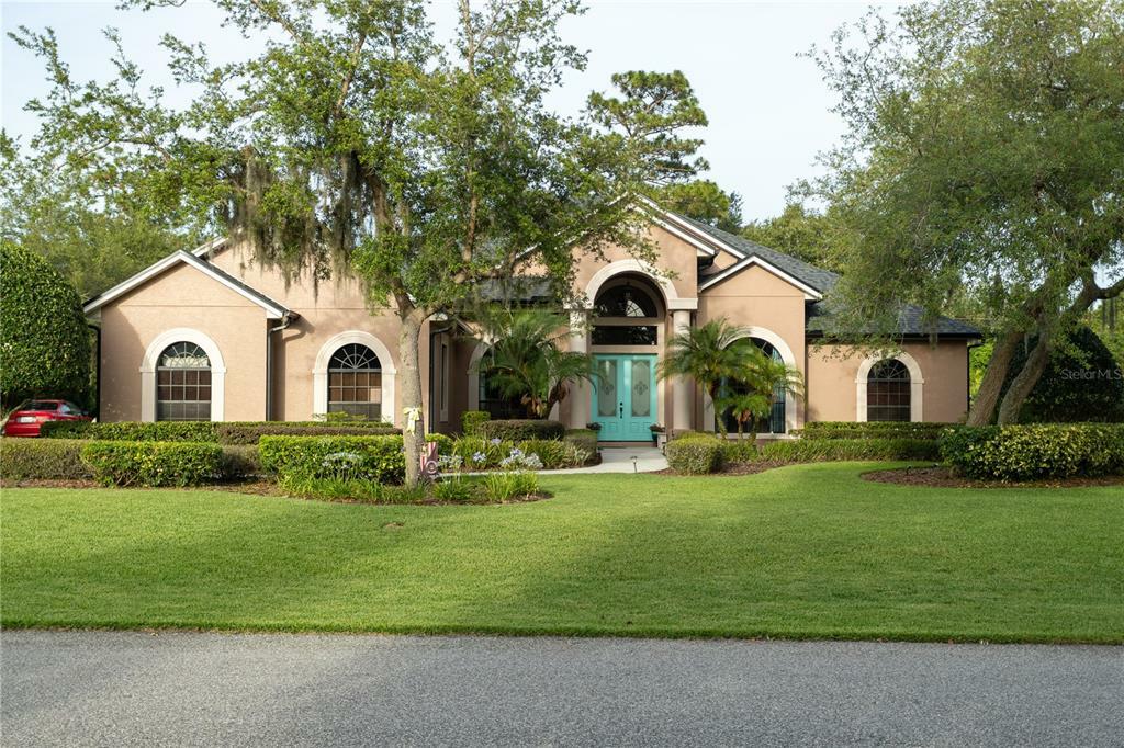 Property Photo:  492 N Pine Meadow Drive  FL 32713 