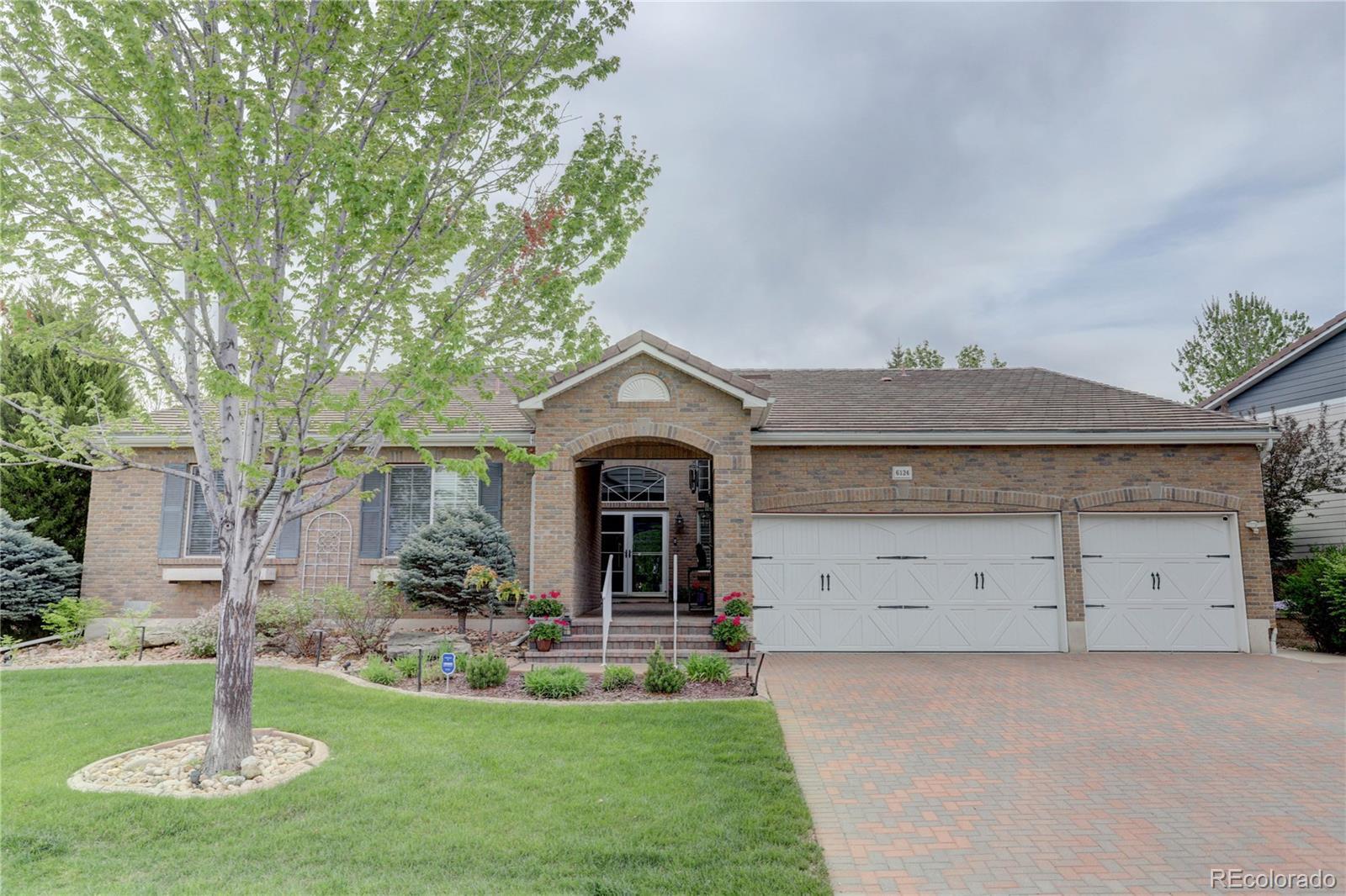 Property Photo: 6124 S Ouray Way CO 80016