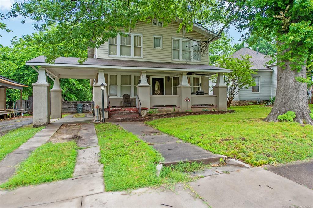 Property Photo:  310 Lawrence Street  OK 74403 