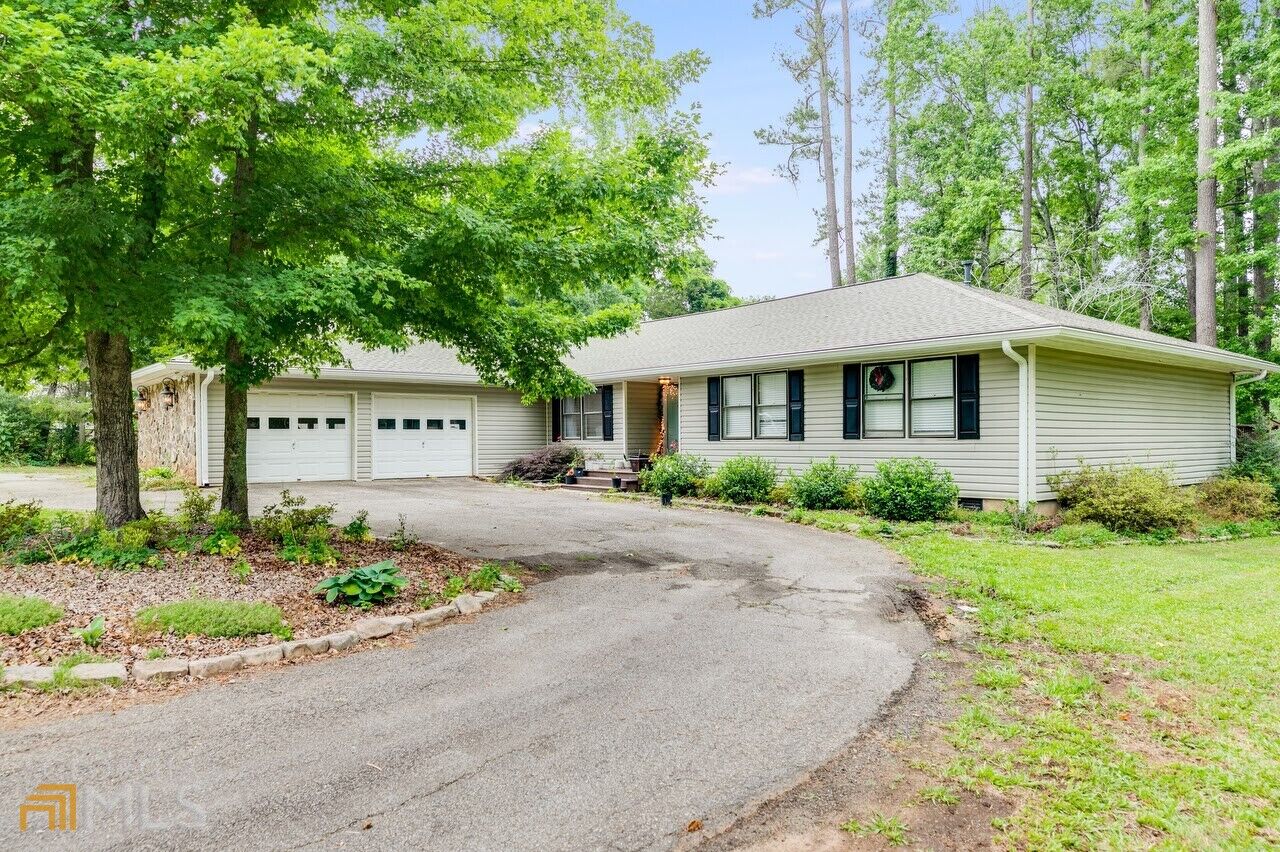 Property Photo:  901 Bonner Road  GA 30117 