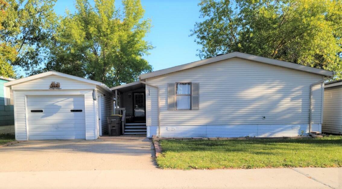 Property Photo:  1036 Western Park  ND 58401 