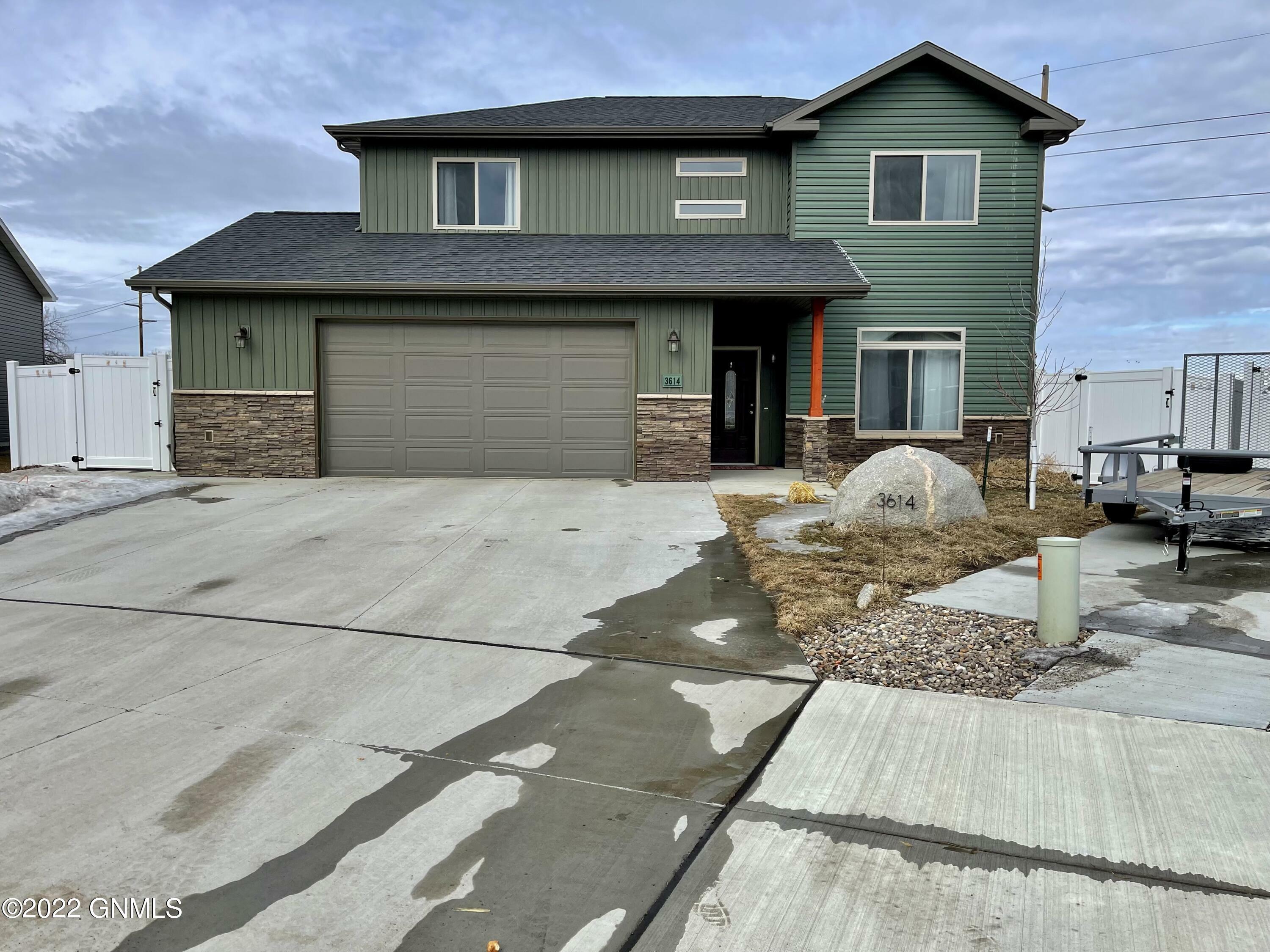 Property Photo:  3614 Amity Circle  ND 58554 