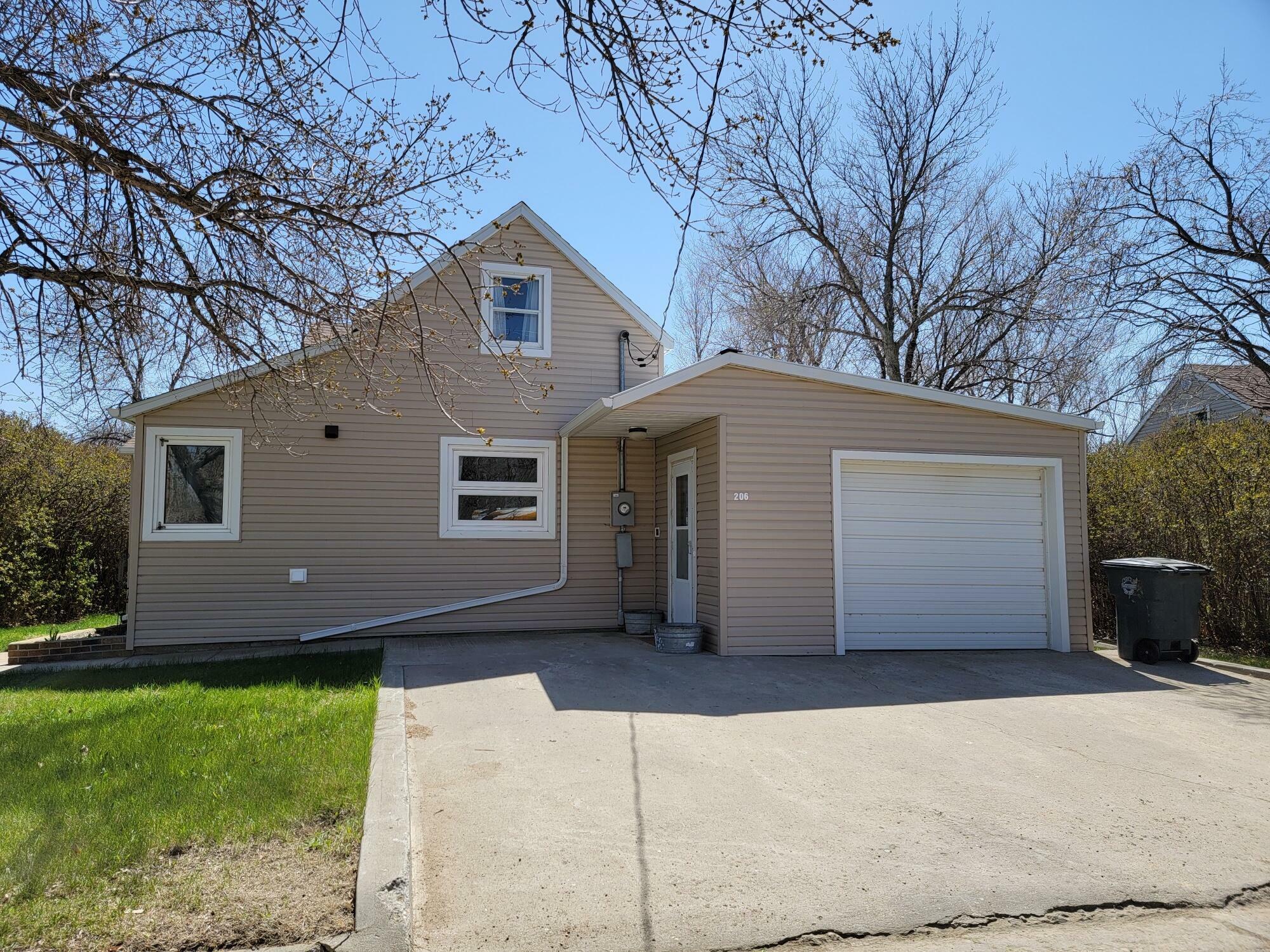 Property Photo:  206 4th NE  ND 58730 