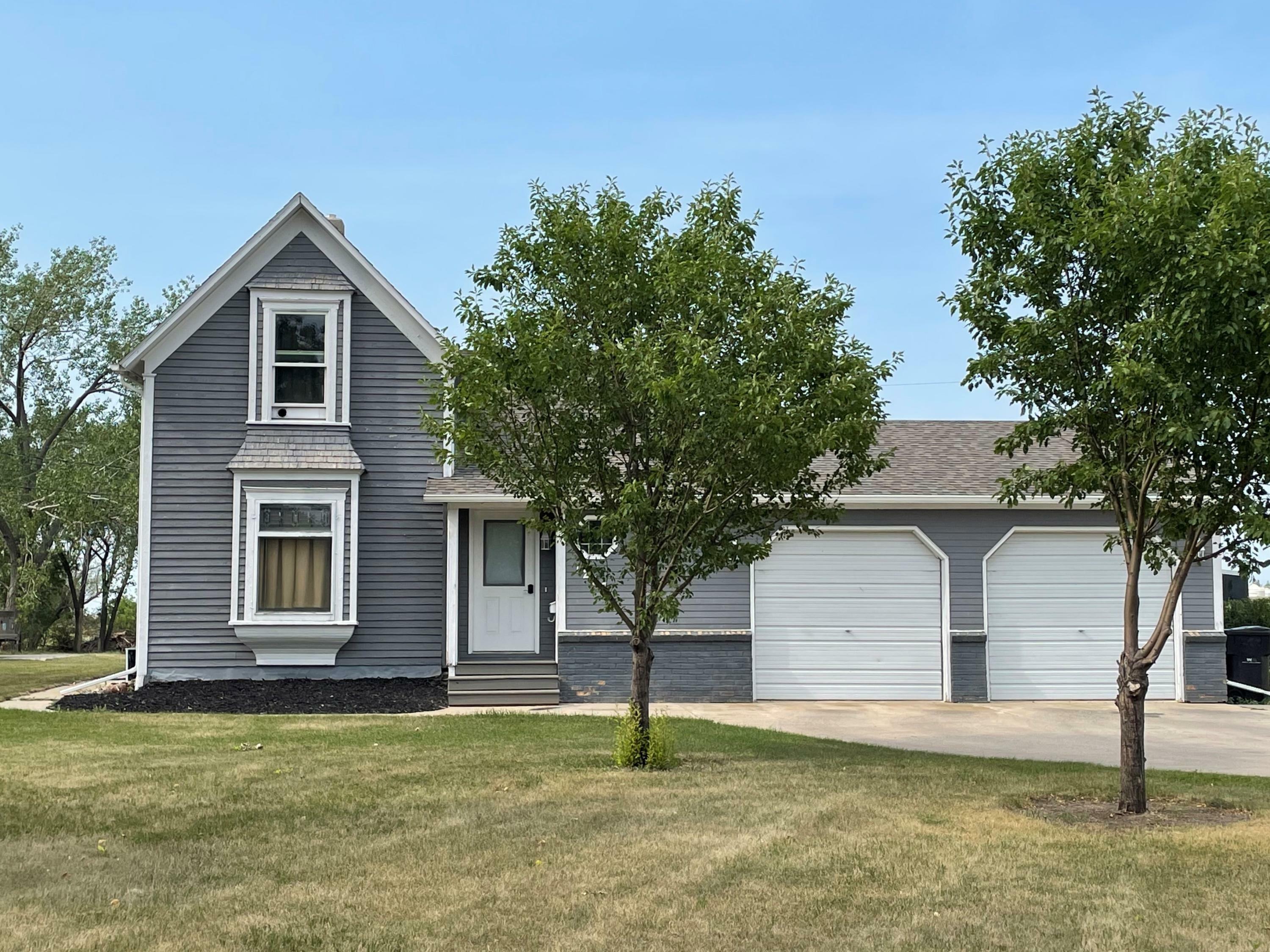 Property Photo:  1207 5th Street N  ND 58421 