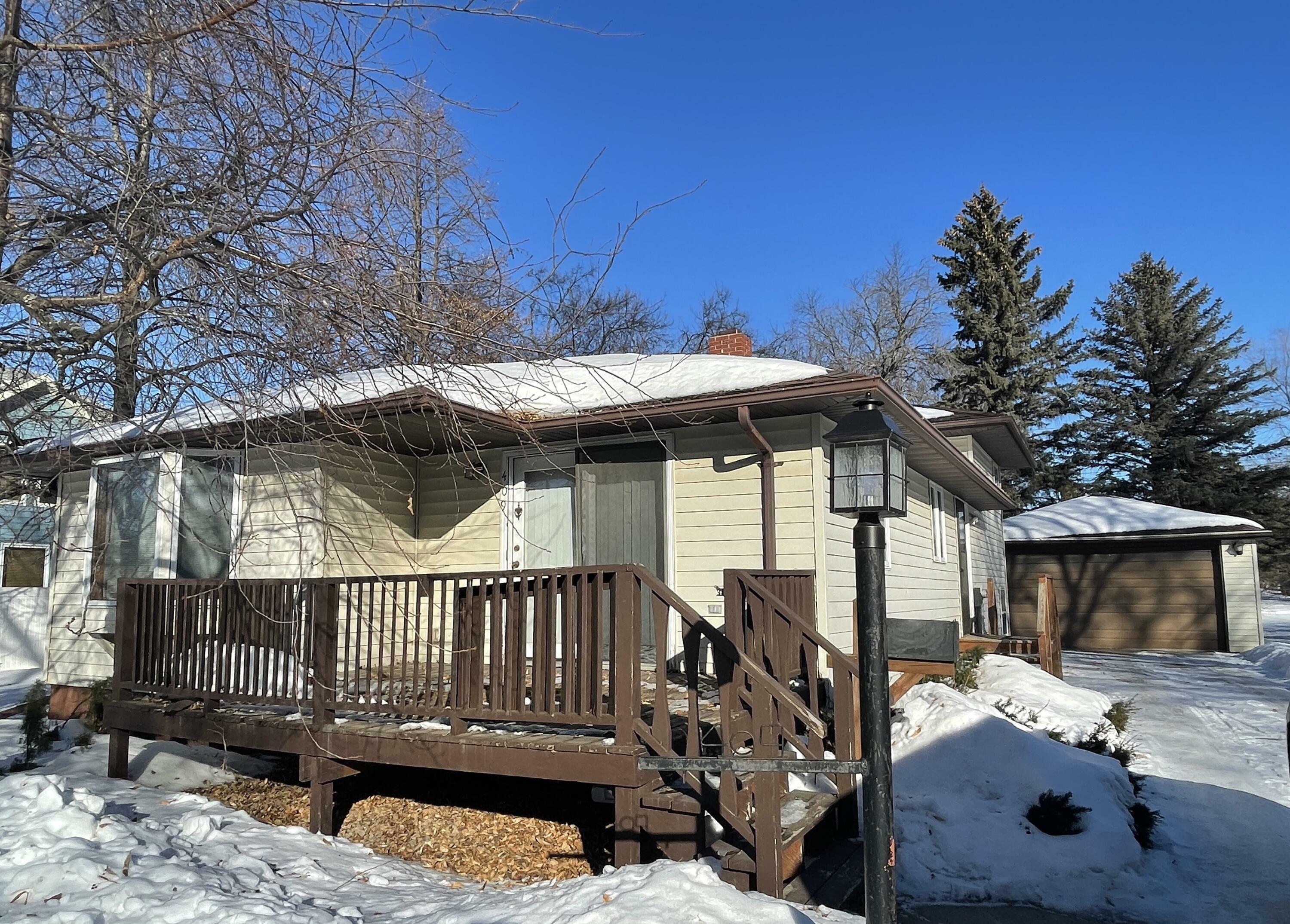 Property Photo:  409 1st Street S  ND 58436 