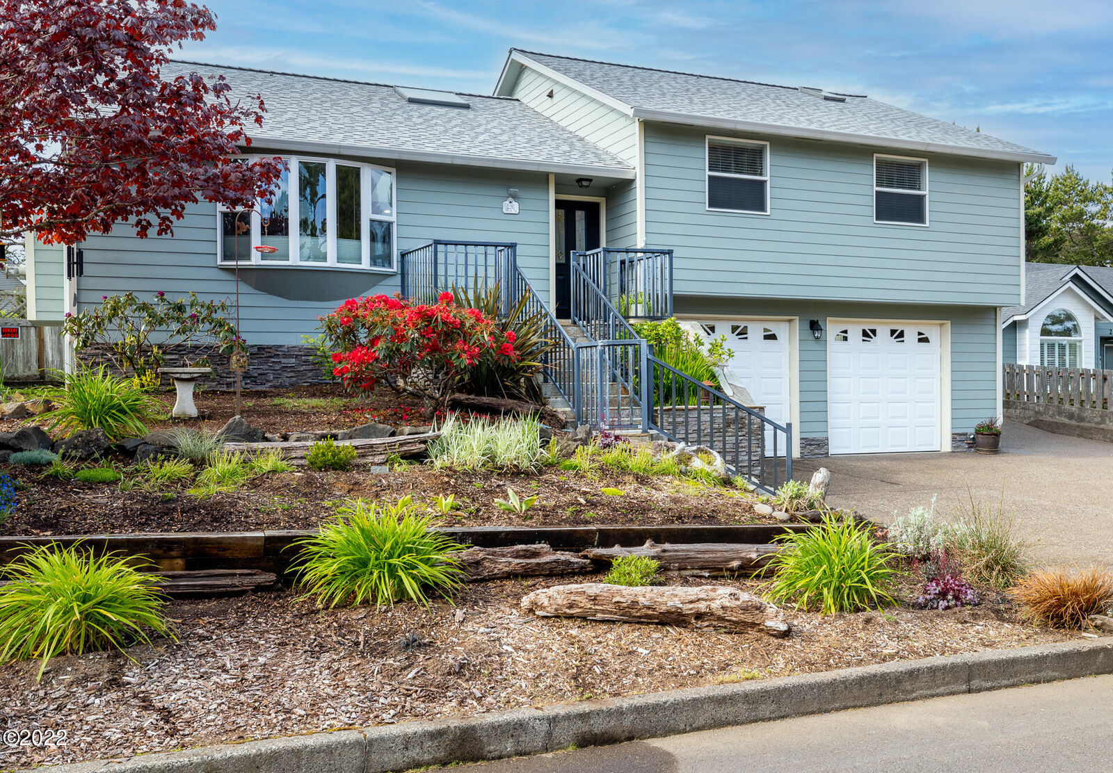 Property Photo: 230 Lancer St. OR 97367