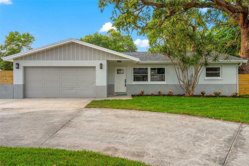 Property Photo:  9997 54th Avenue N  FL 33708 