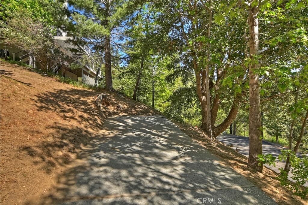 Property Photo:  1284 W Cortina Drive  CA 92352 