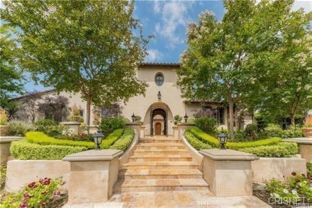 Property Photo: 4185 Prado De La Puma CA 91302
