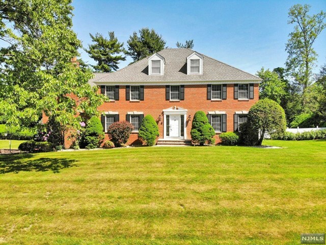 1 Strawberry Hill Court  Montvale NJ 07645 photo