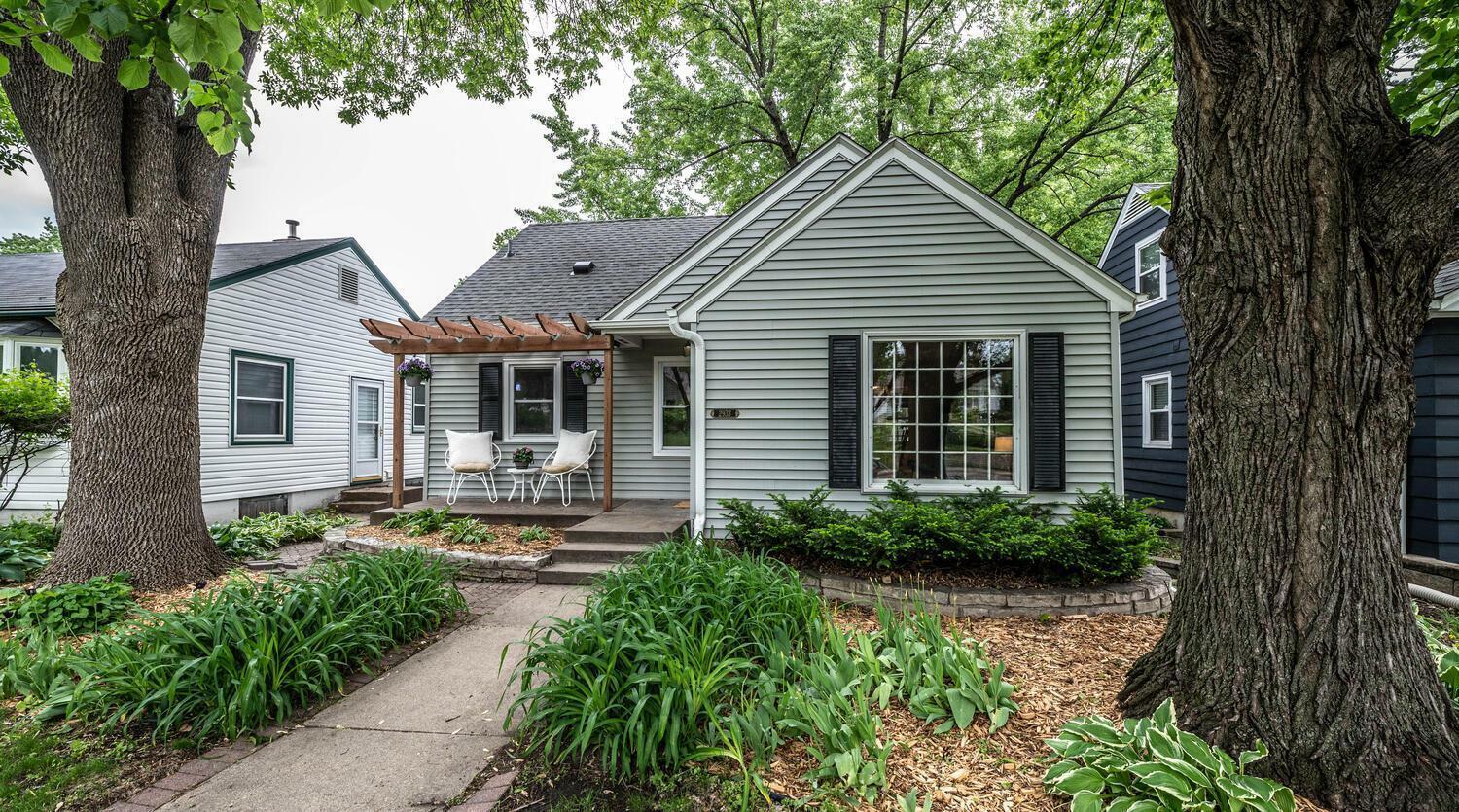 Property Photo:  2933 Dakota Avenue S  MN 55416 