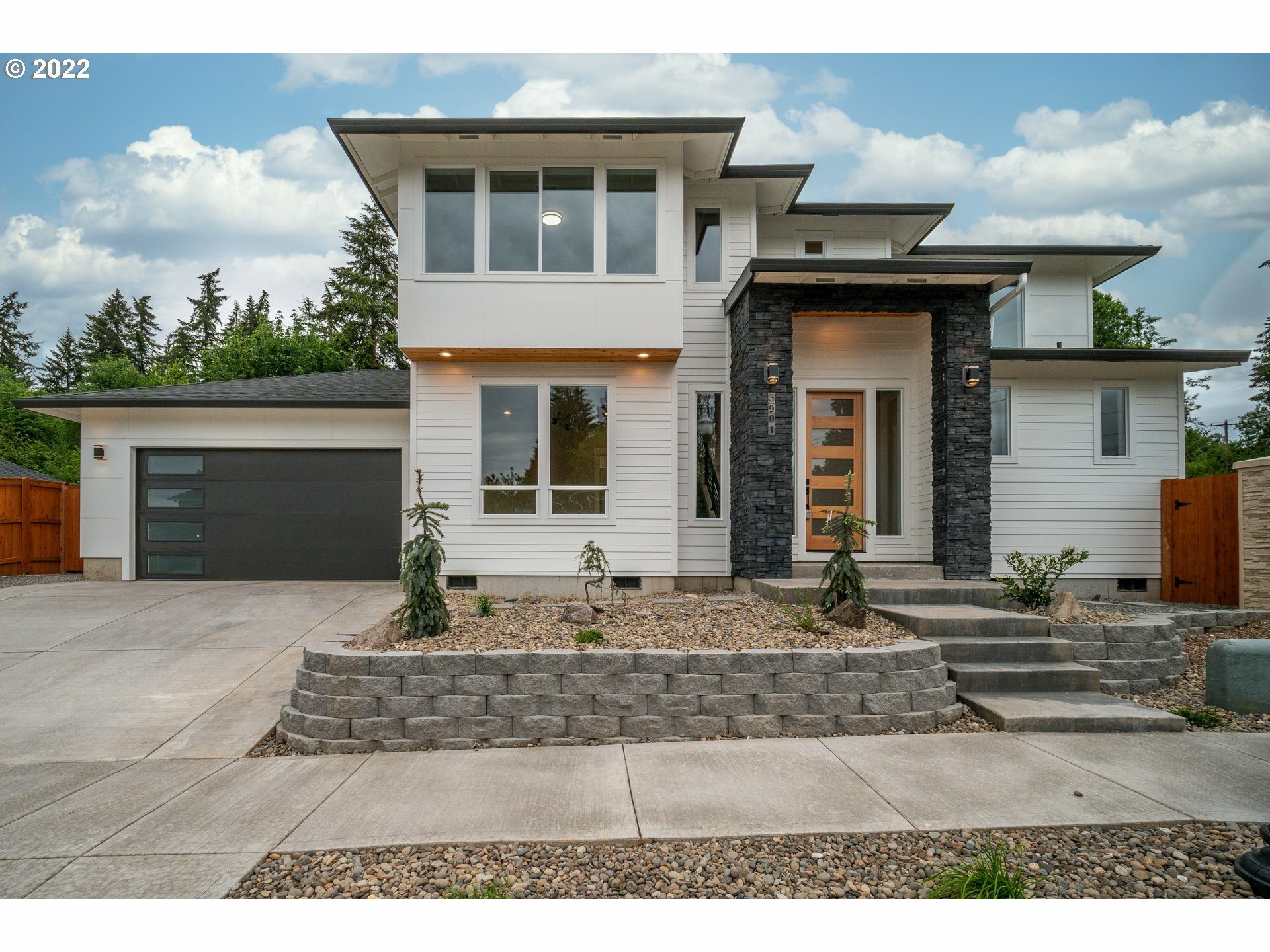 Property Photo: 3901 S Hay Field Cir WA 98642