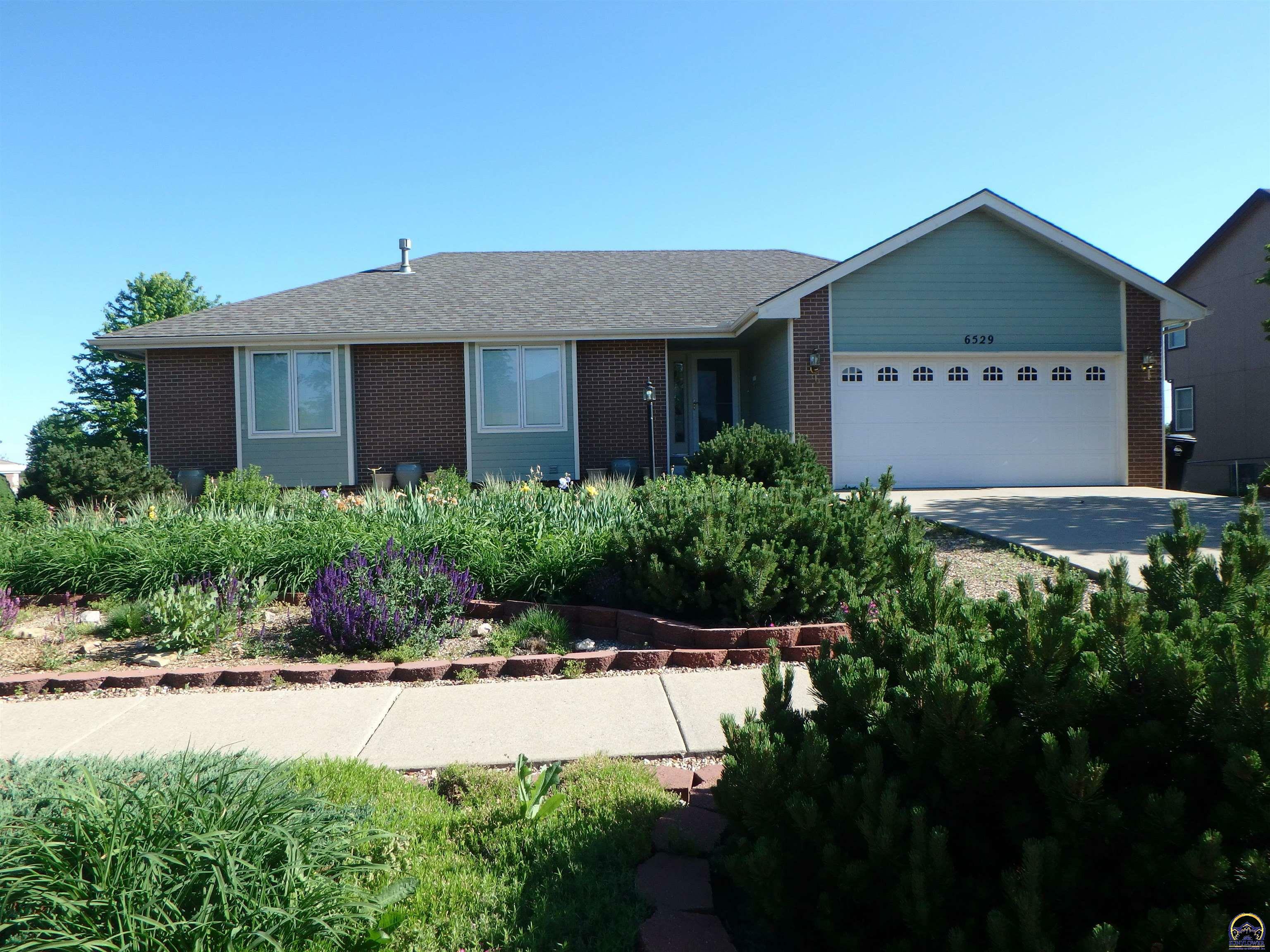 Property Photo:  6529 SW 24th Ct  KS 66614 