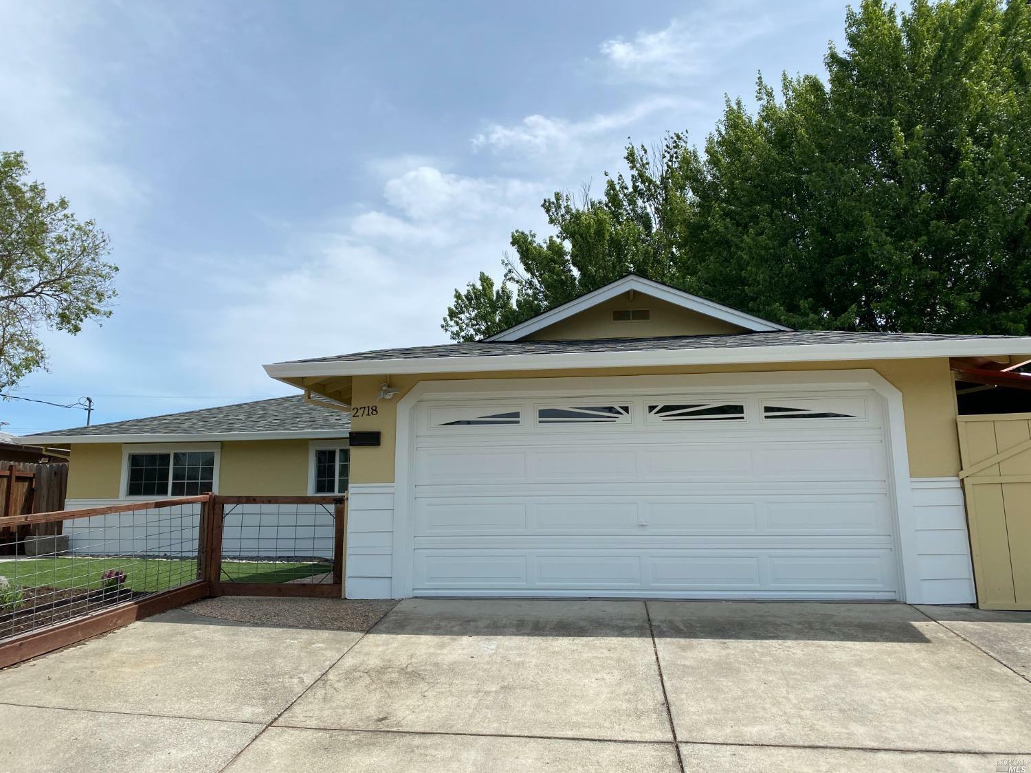 Property Photo: 2718 Comanche Street CA 95403