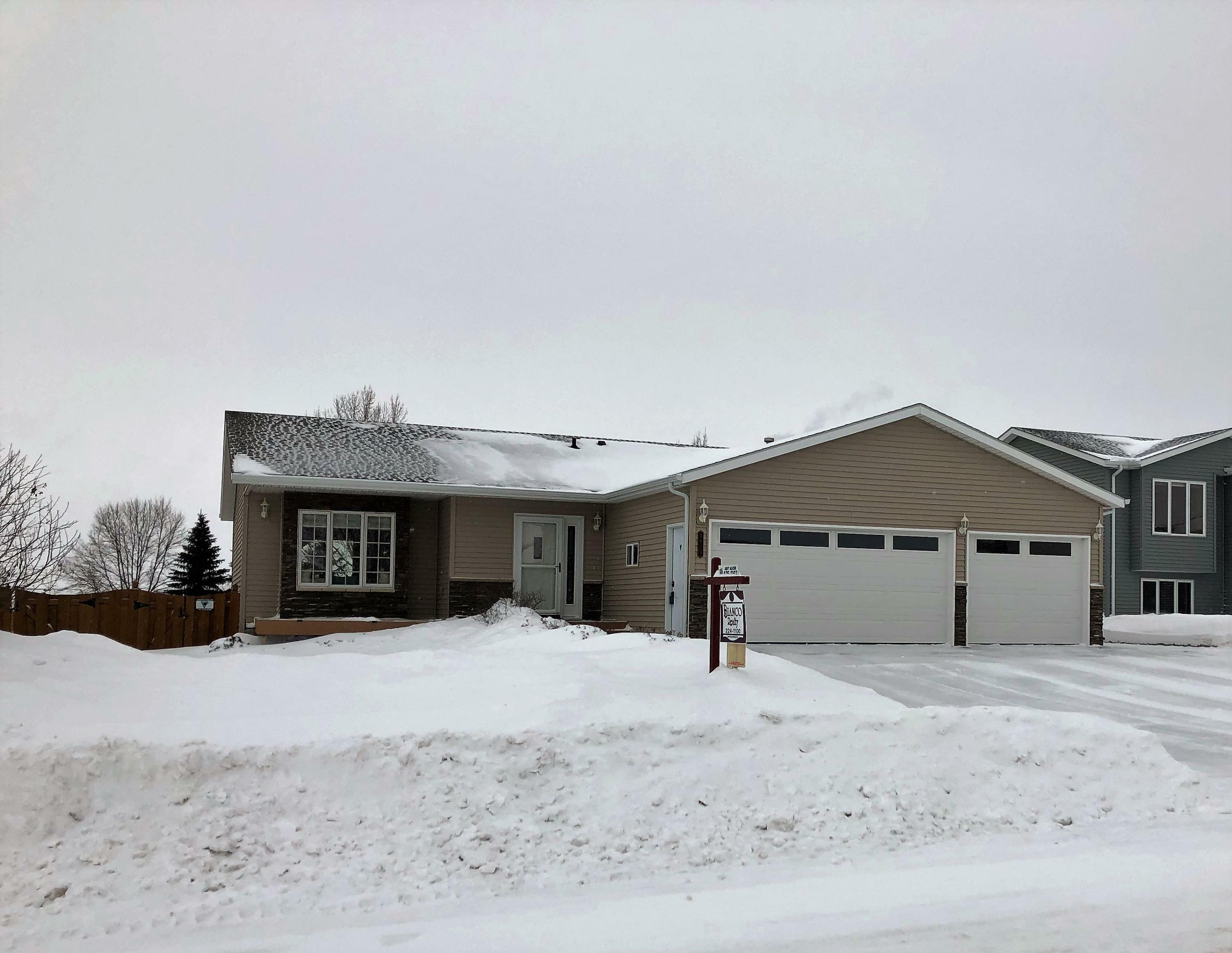 Property Photo:  4813 Kost Drive  ND 58503 