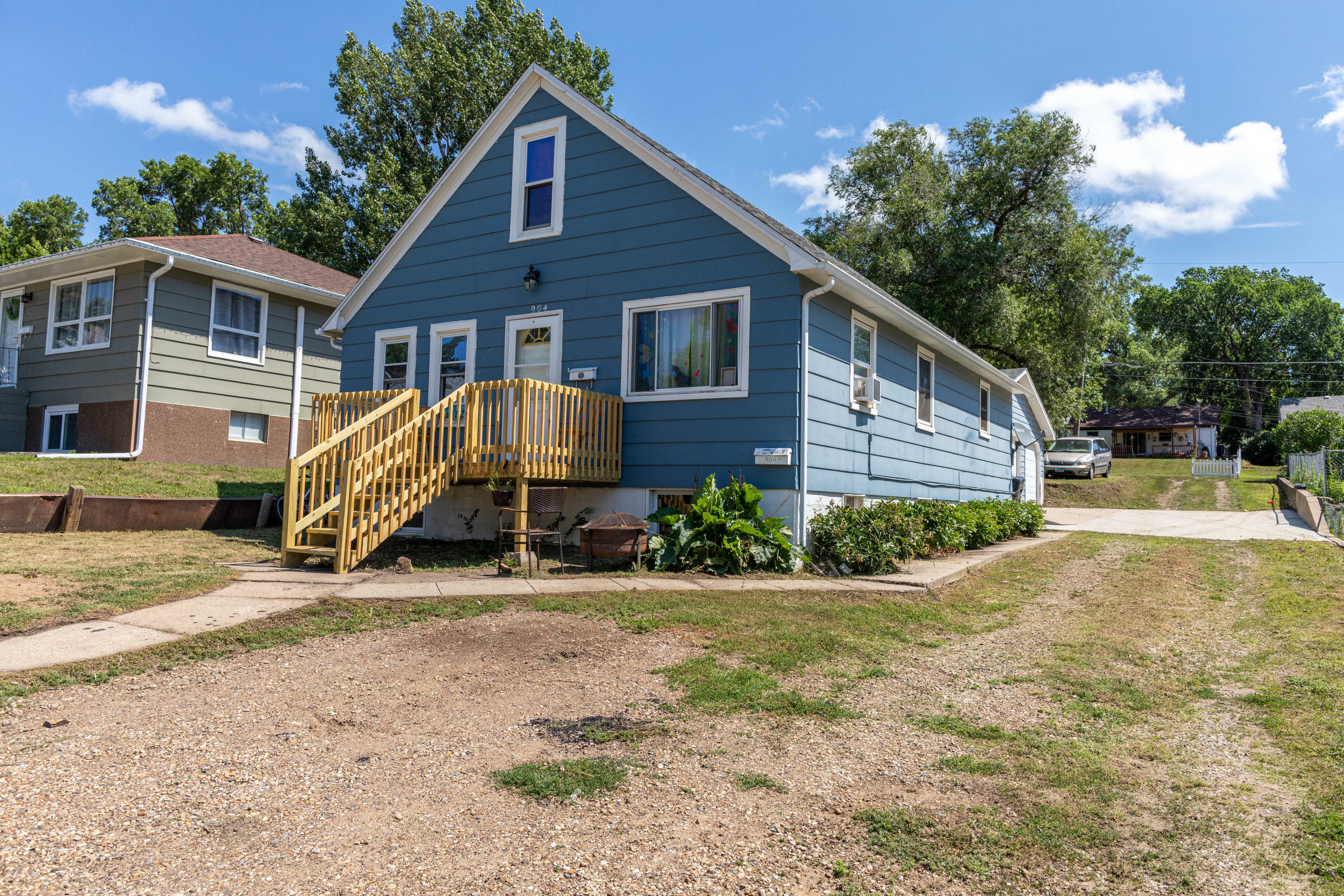 Property Photo:  904 5th Avenue NW  ND 58554 