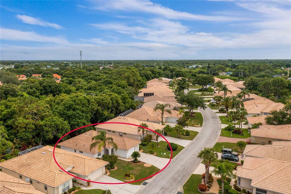 Property Photo:  8466 Gateway Court  FL 34224 