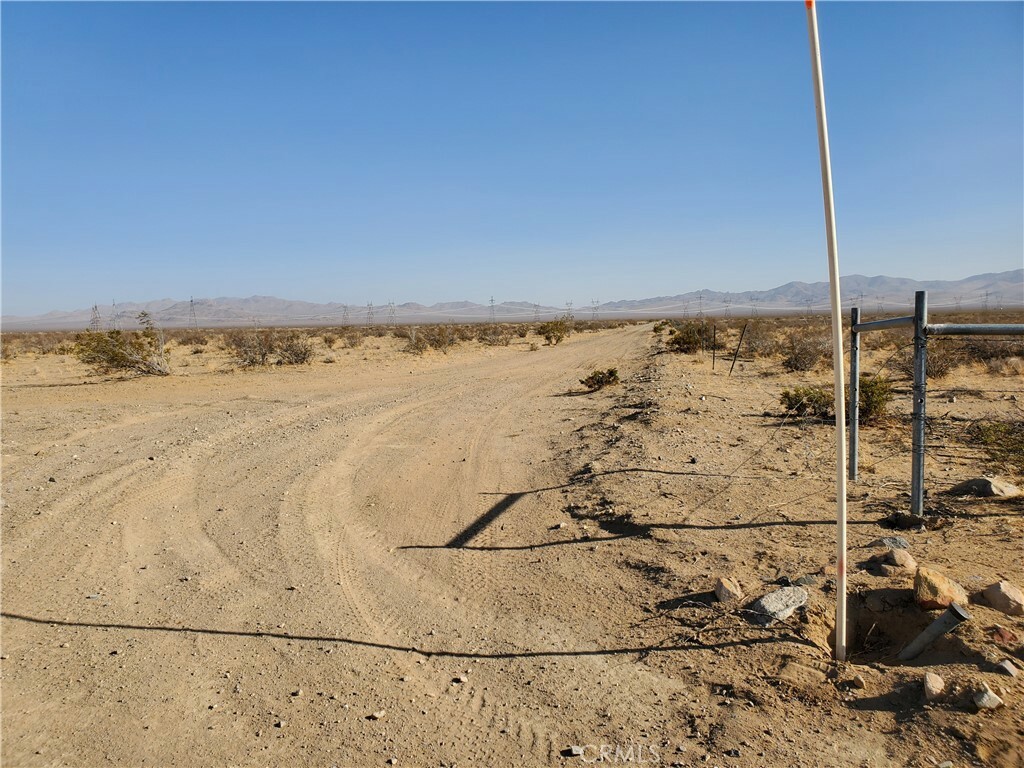 Property Photo:  160 Higgins Road  CA 92301 