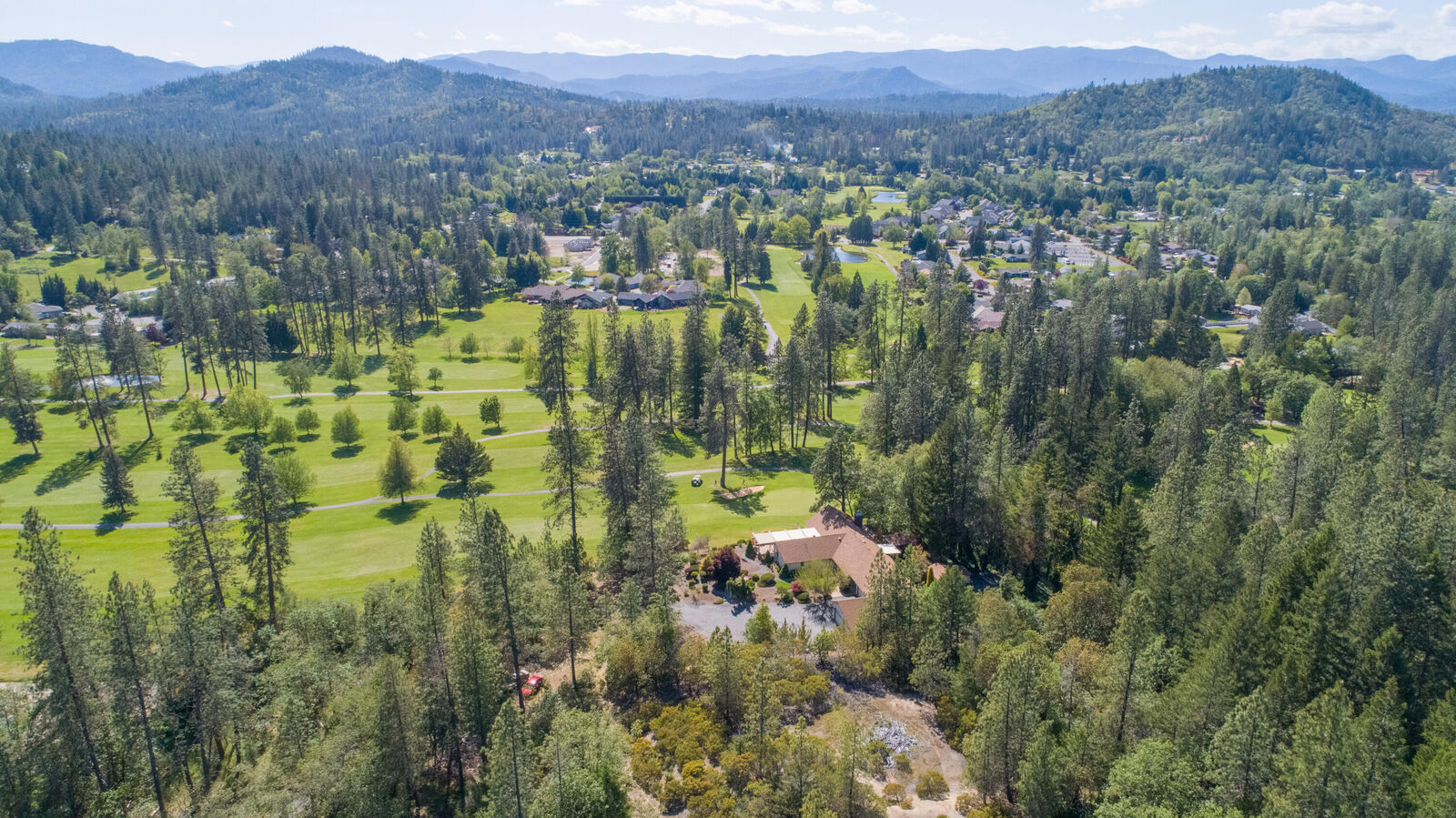 Property Photo: 238 Espey Road OR 97527