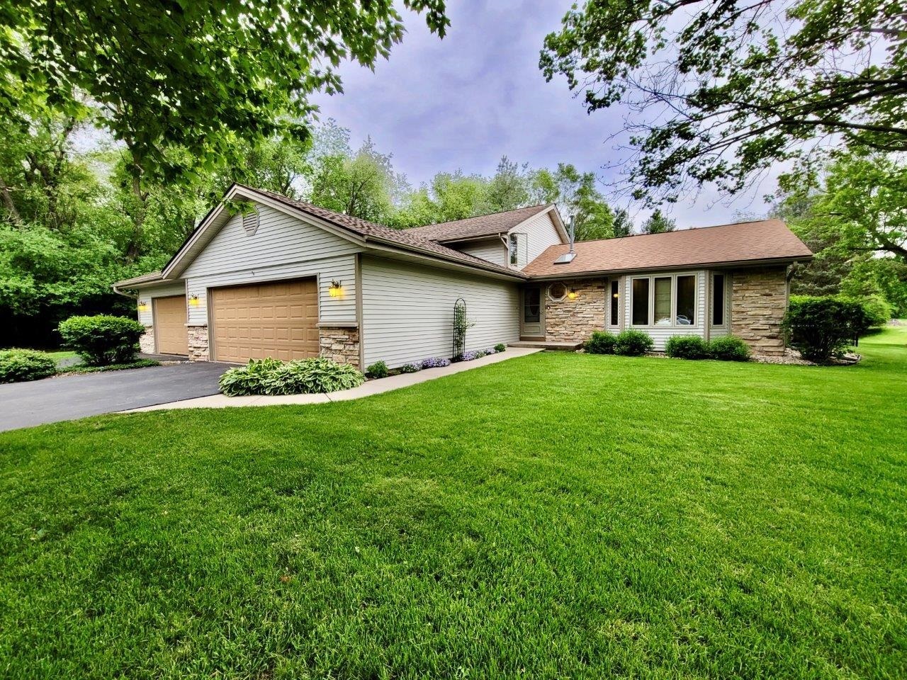 Property Photo:  4497 Waltham Road  IL 61073 