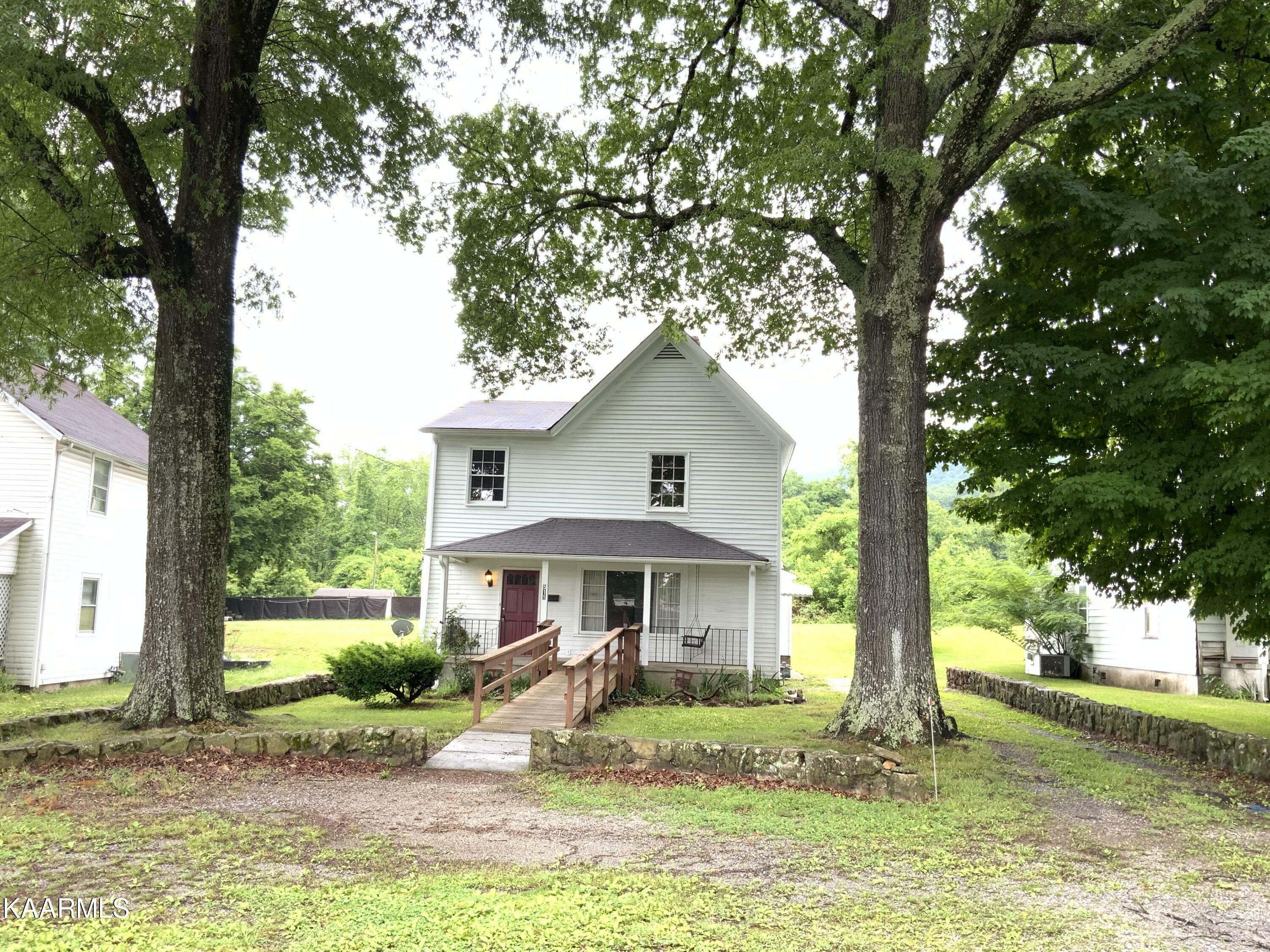 Property Photo:  511 W Rockwood St  TN 37854 