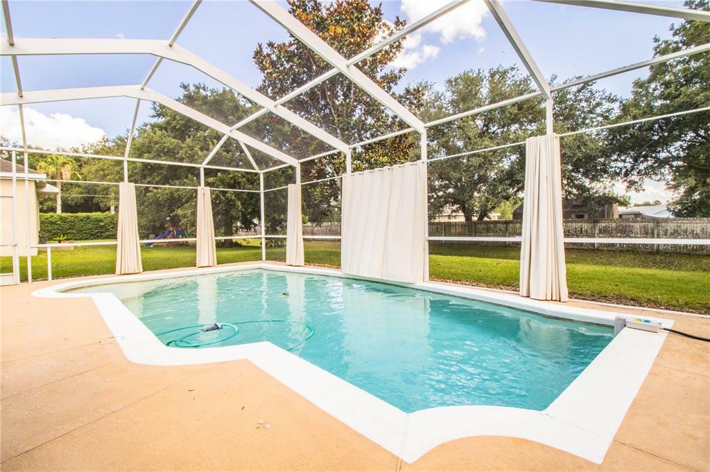 Property Photo: 993 Classic View Drive FL 33823