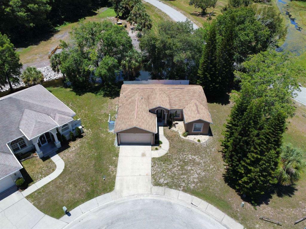 Property Photo:  7622 Duck Lane  FL 34653 