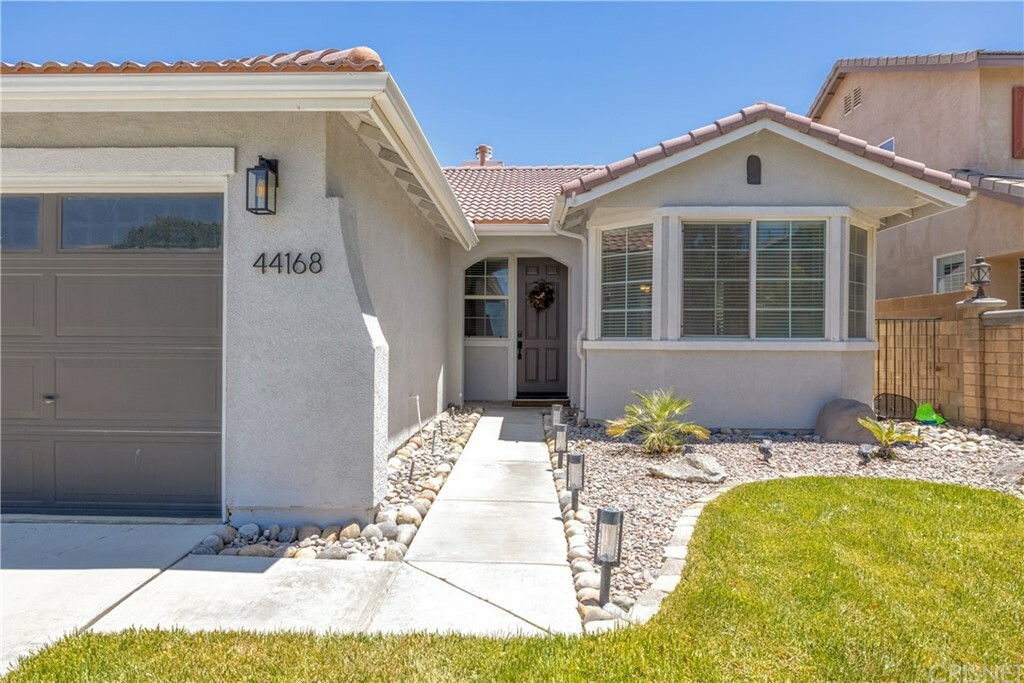 Property Photo:  44168 Windrose Place  CA 93536 