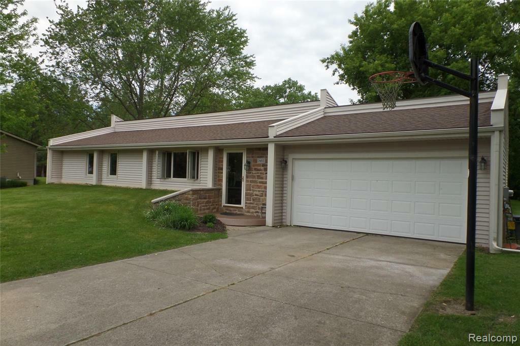 Property Photo:  3485 Brenthill  MI 48439 7976 