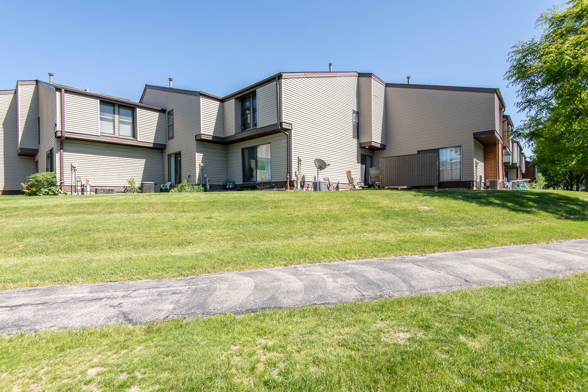 Property Photo: 5225 S 13th St N WI 53221