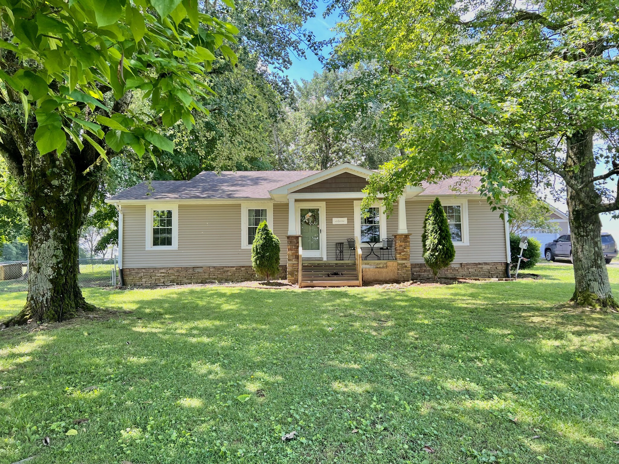 Property Photo:  75 Hudson Rd W  TN 38456 