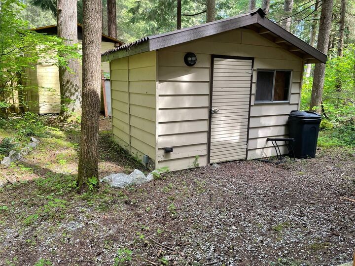 Property Photo:  2050 Exit Road  WA 98295 