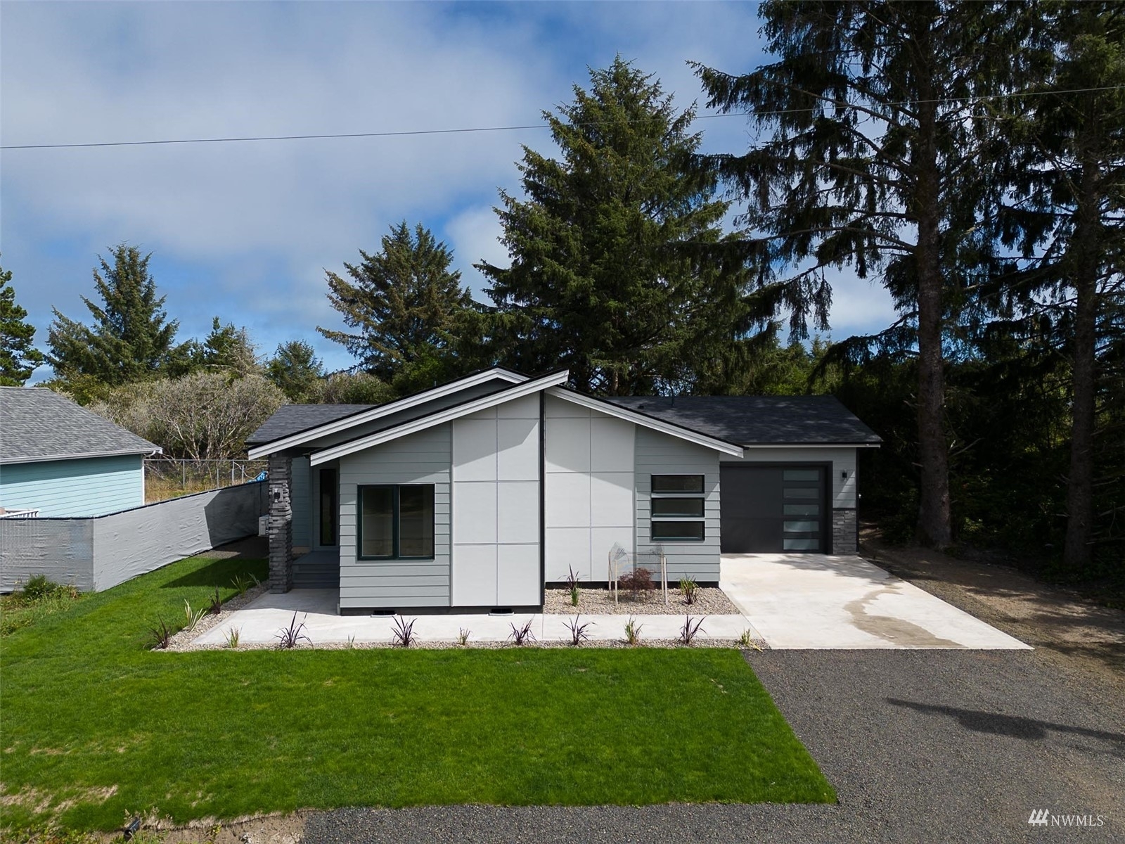 Property Photo:  229 S Razor Clam Drive SW  WA 98569 