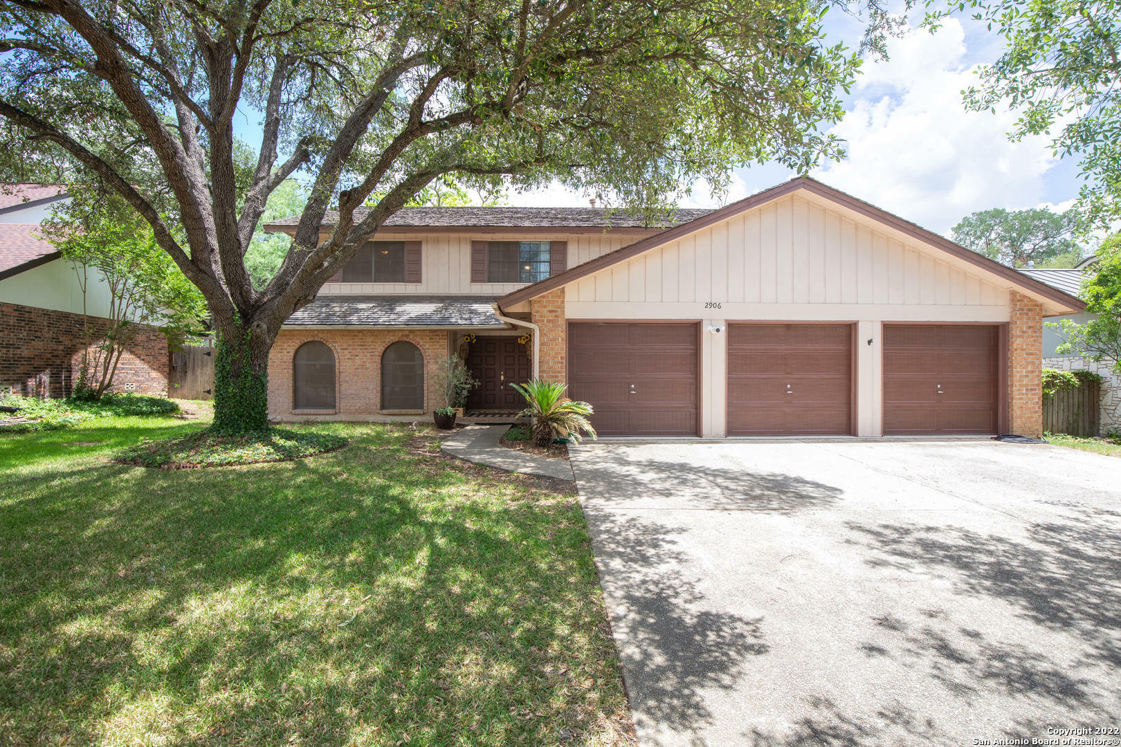 Property Photo:  2906 Meadow Cir  TX 78231 