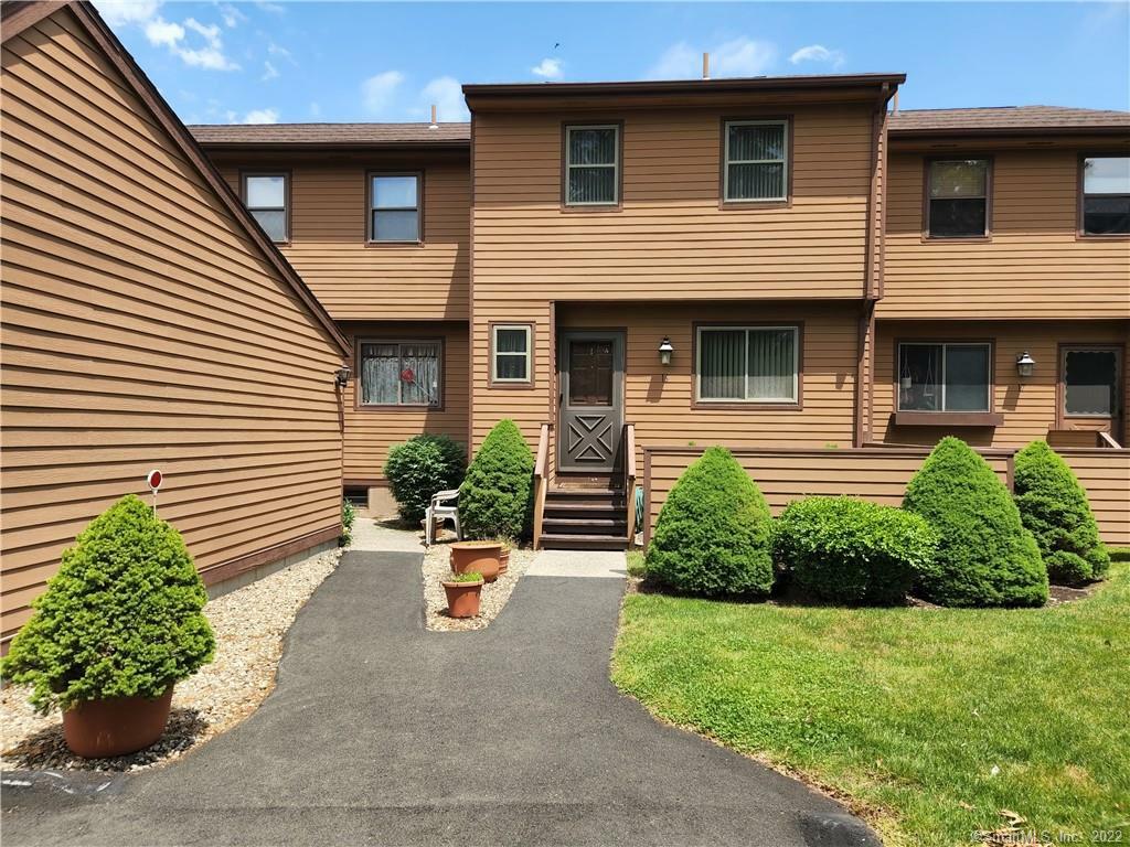 Property Photo: 16 Cedar Knolls Drive 16 CT 06405