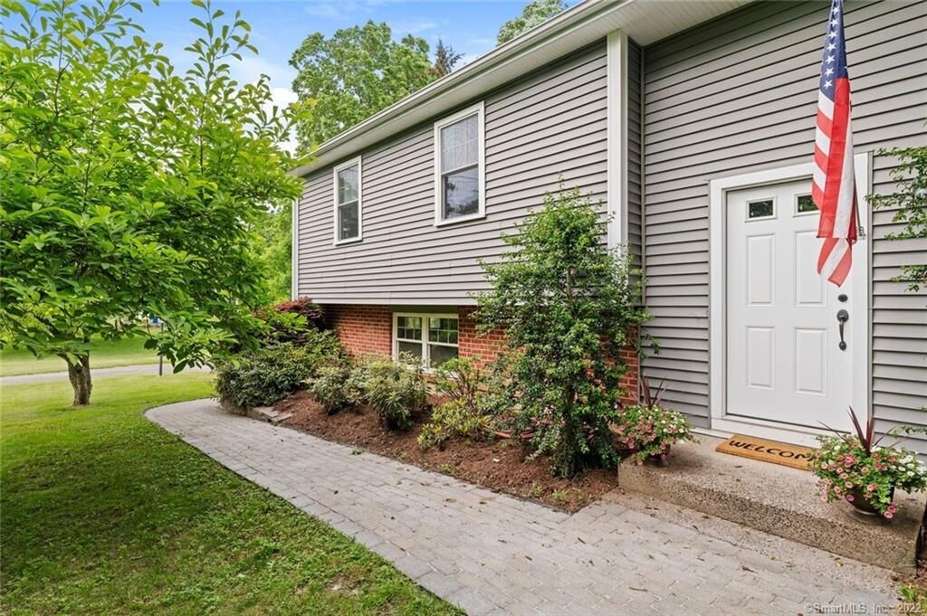 Property Photo: 39 Dayton Hill Road CT 06472