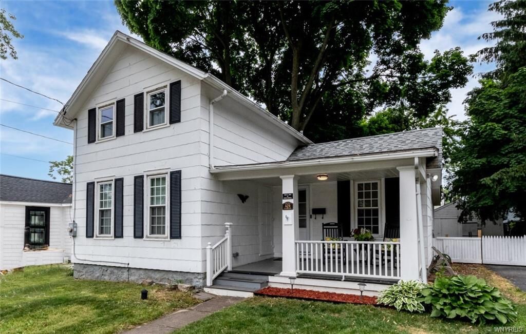 Property Photo:  424 Plain Street  NY 14092 