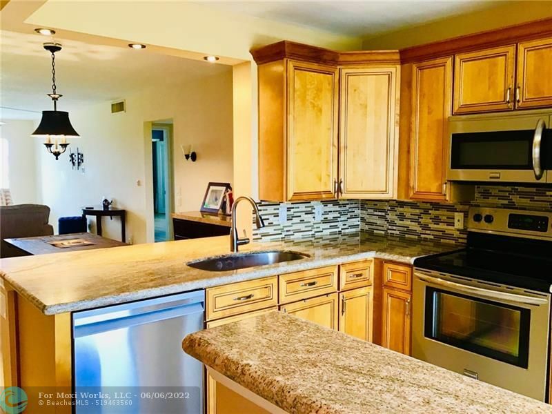 Property Photo:  4021 Newcastle B 4021  FL 33434 