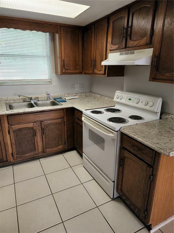 Property Photo:  2118 SW 69th Drive  FL 32607 