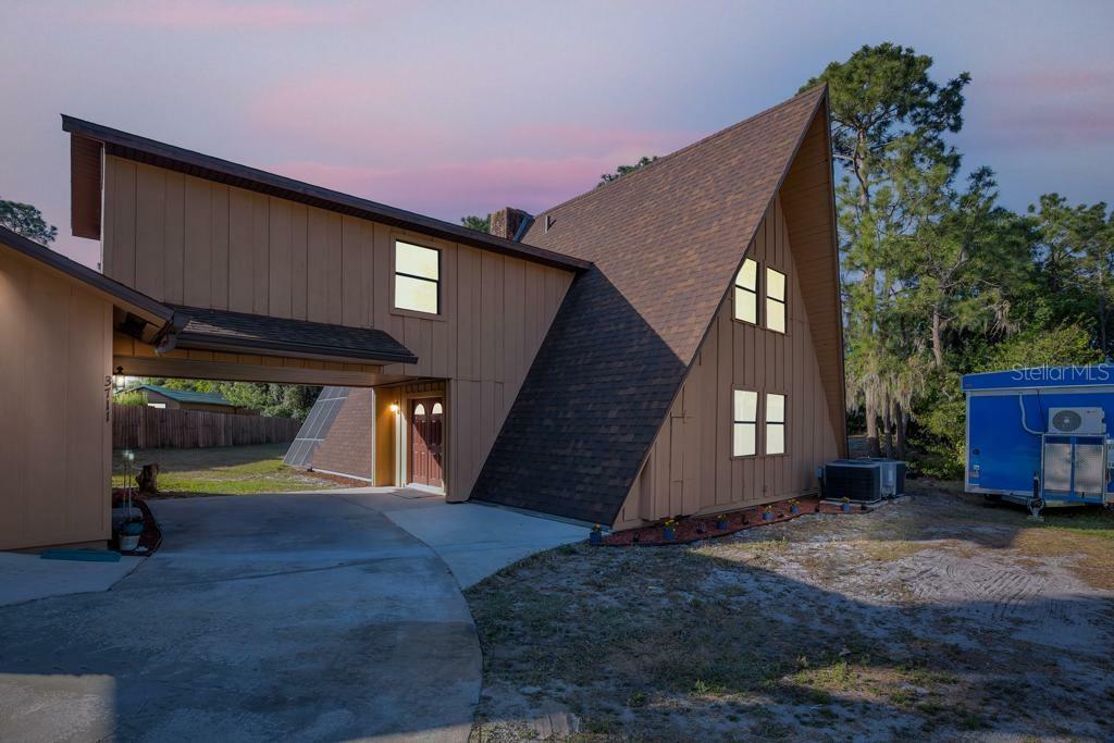 Property Photo: 3711 Pine Circle FL 33898